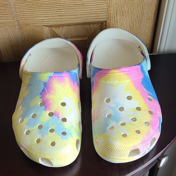 Crocs Pastel Tie dye Clog - Picture 9 of 11